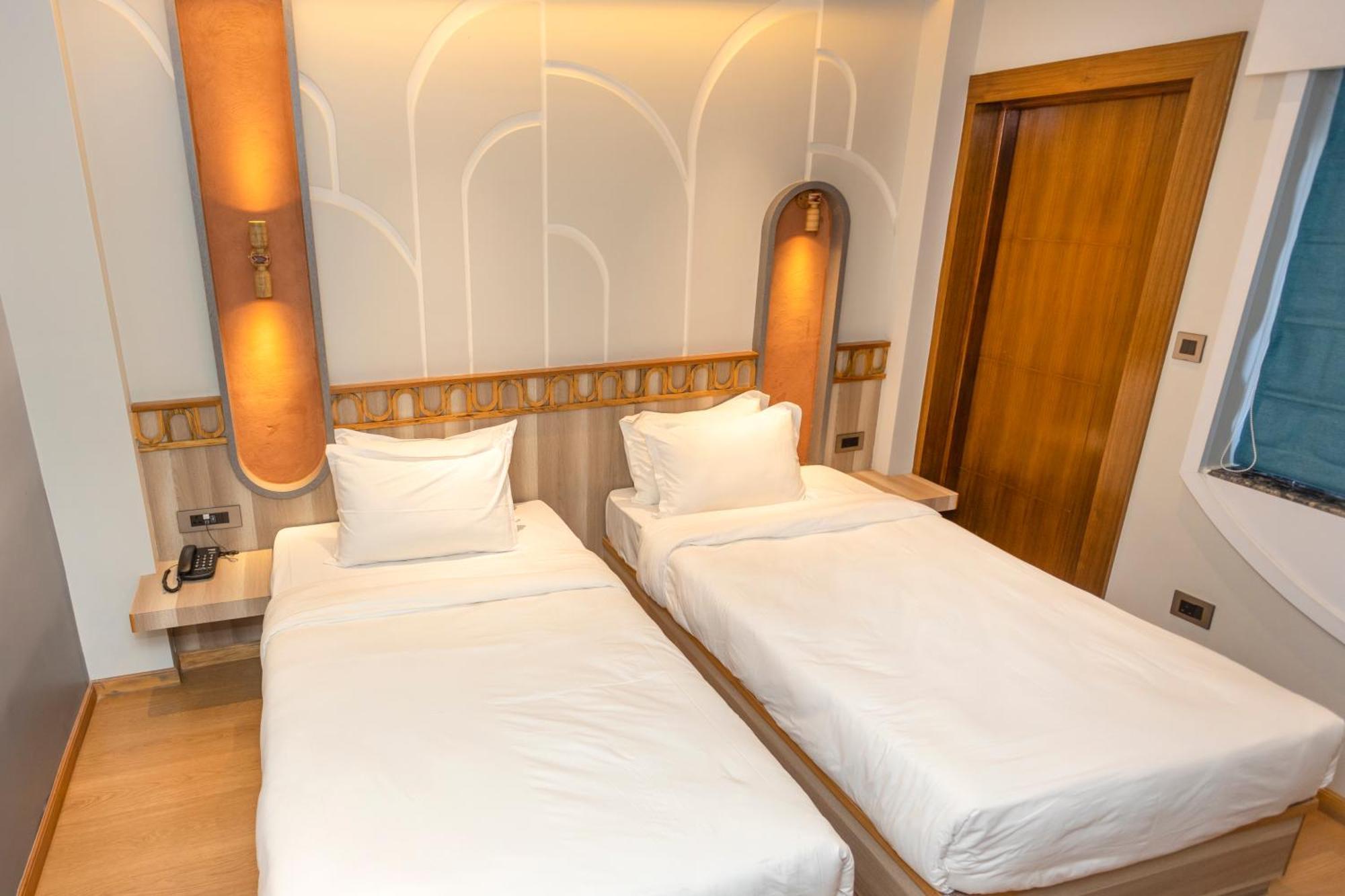 Ananta Home Катманду Екстериор снимка